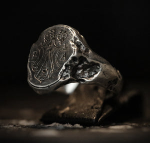Decayed Signet Ring