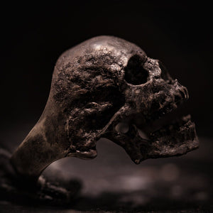 Decayed Skullring (Large)